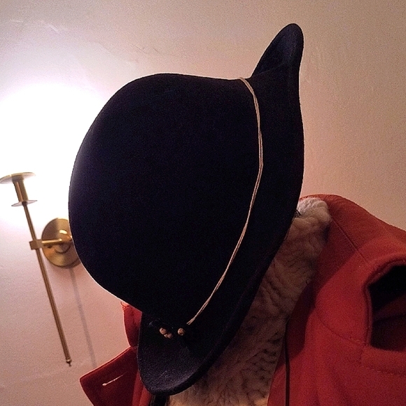 Black Wool Hat with Beaded Details - Picture 4 of 4